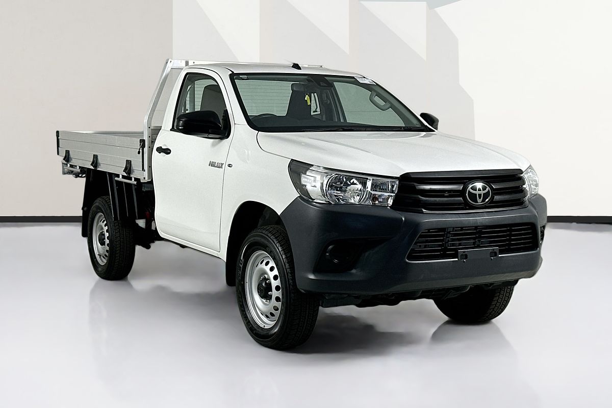 2020 Toyota HILUX WORKMATE HI-RIDER GUN135R FACELIFT 4x2