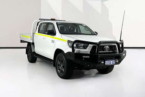 2025 Toyota HILUX SR 48V (4x4) GUN126R RC 4X4