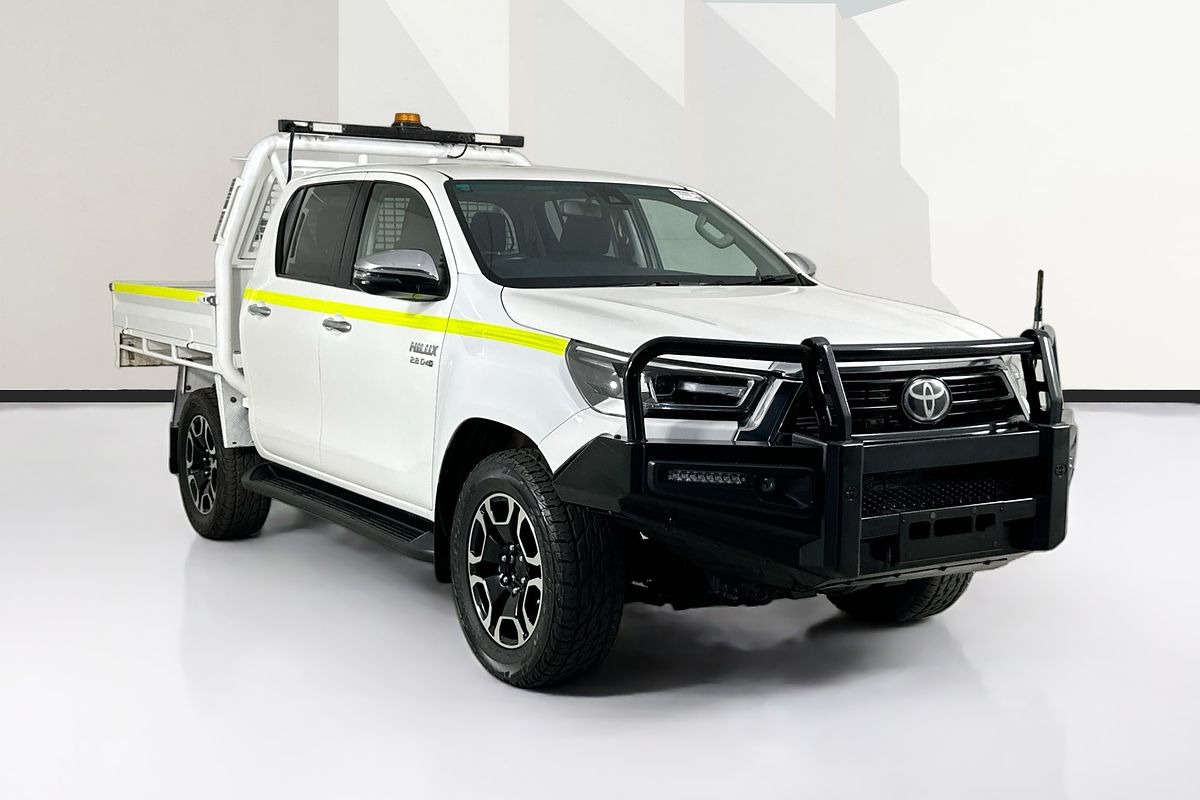 2021 Toyota HILUX SR5 (4x4) GUN126R 4X4