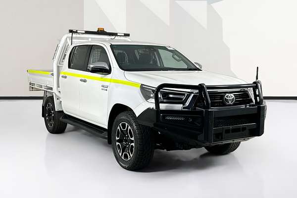 2021 Toyota HILUX SR5 (4x4) GUN126R 4X4