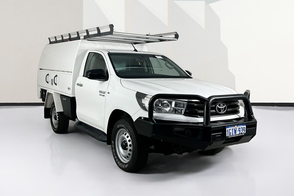 2017 Toyota HILUX SR (4x4) GUN126R 4X4