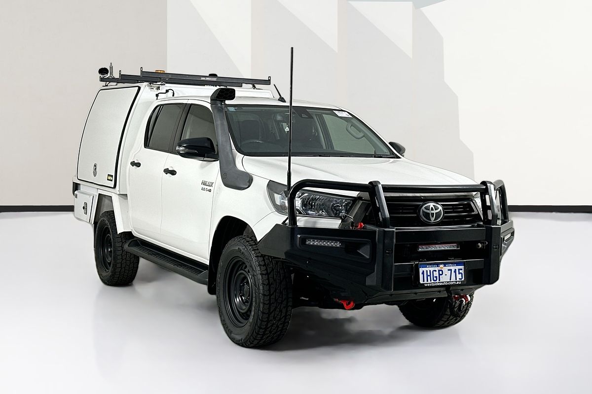2020 Toyota HILUX SR (4x4) GUN126R FACELIFT 4X4