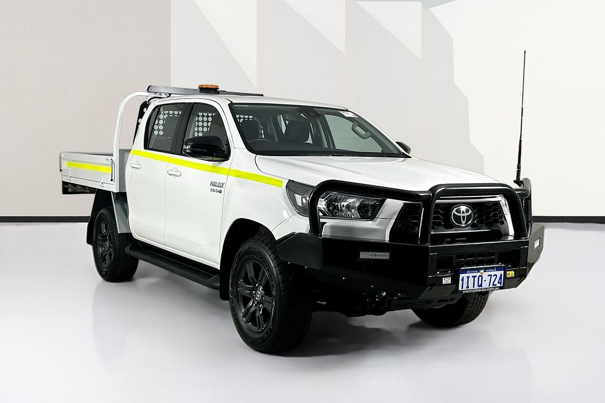 2025 Toyota HILUX SR 48V (4x4) GUN126R RC 4X4