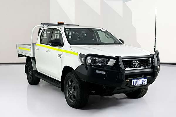 2025 Toyota HILUX SR 48V (4x4) GUN126R RC 4X4
