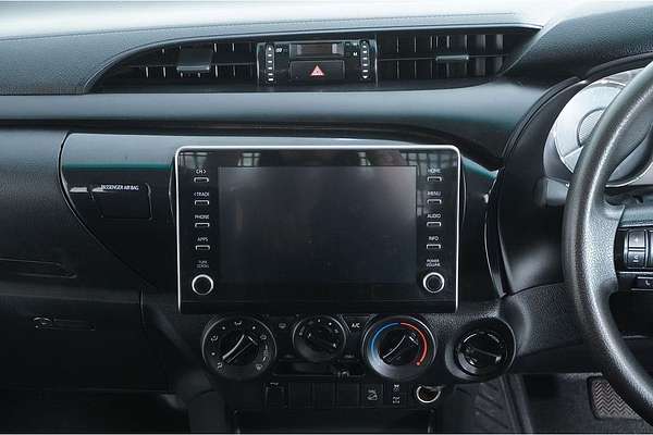 2021 Toyota HILUX SR (4x4) GUN126R FACELIFT 4X4
