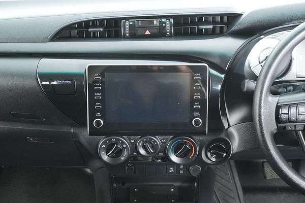 2021 Toyota HILUX SR (4x4) GUN126R 4X4