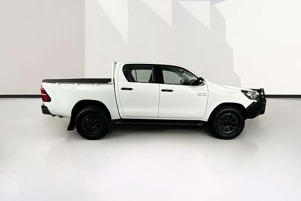 2019 Toyota HILUX SR (4x4) GUN126R MY19 4X4