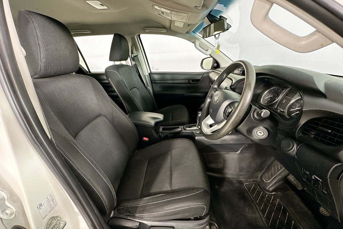 2021 Toyota HILUX SR (4x4) GUN126R 4X4