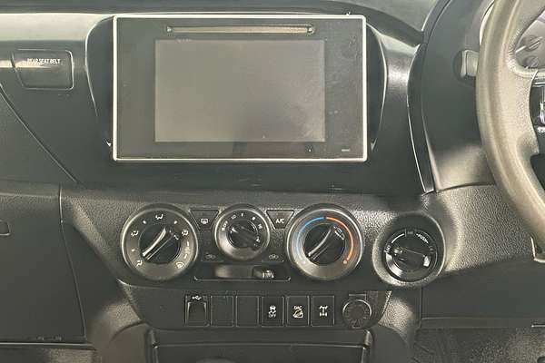 2018 Toyota HILUX SR GUN126R 4X4