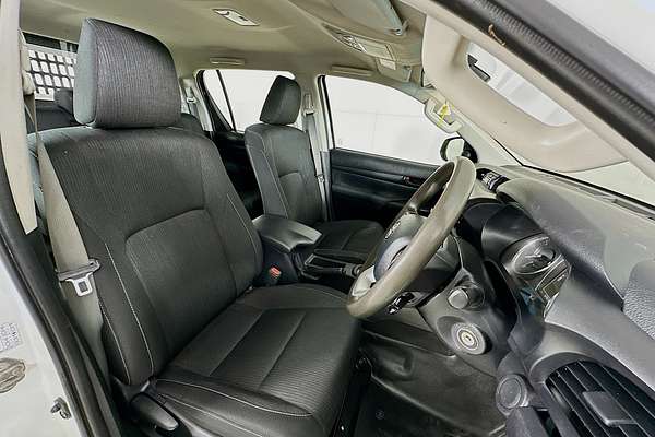 2022 Toyota HILUX SR (4x4) GUN126R 4X4