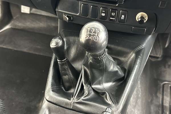 2015 Toyota Hilux SR KUN26R 4X4