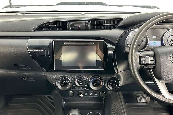 2019 Toyota HILUX SR (4x4) GUN126R MY19 4X4