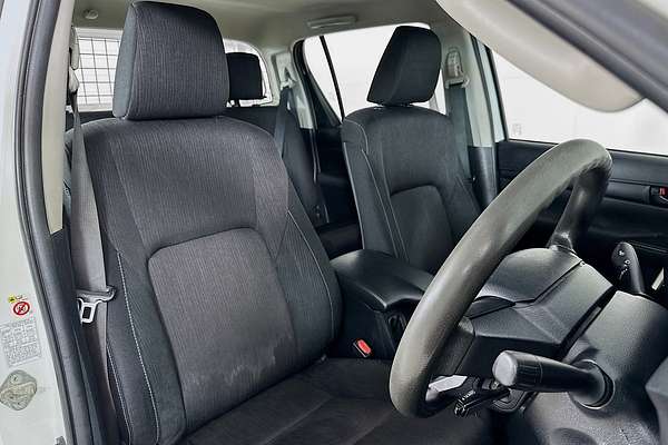2017 Toyota HILUX SR (4x4) GUN126R MY17 4X4