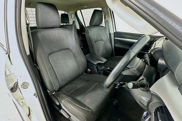2021 Toyota HILUX SR5 (4x4) GUN126R FACELIFT 4X4