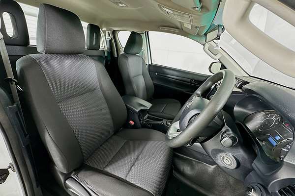 2019 Toyota HILUX Workmate GUN125R 4X4