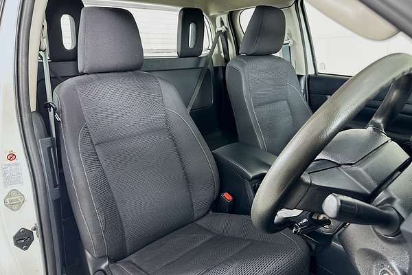 2017 Toyota HILUX SR GUN126R 4X4