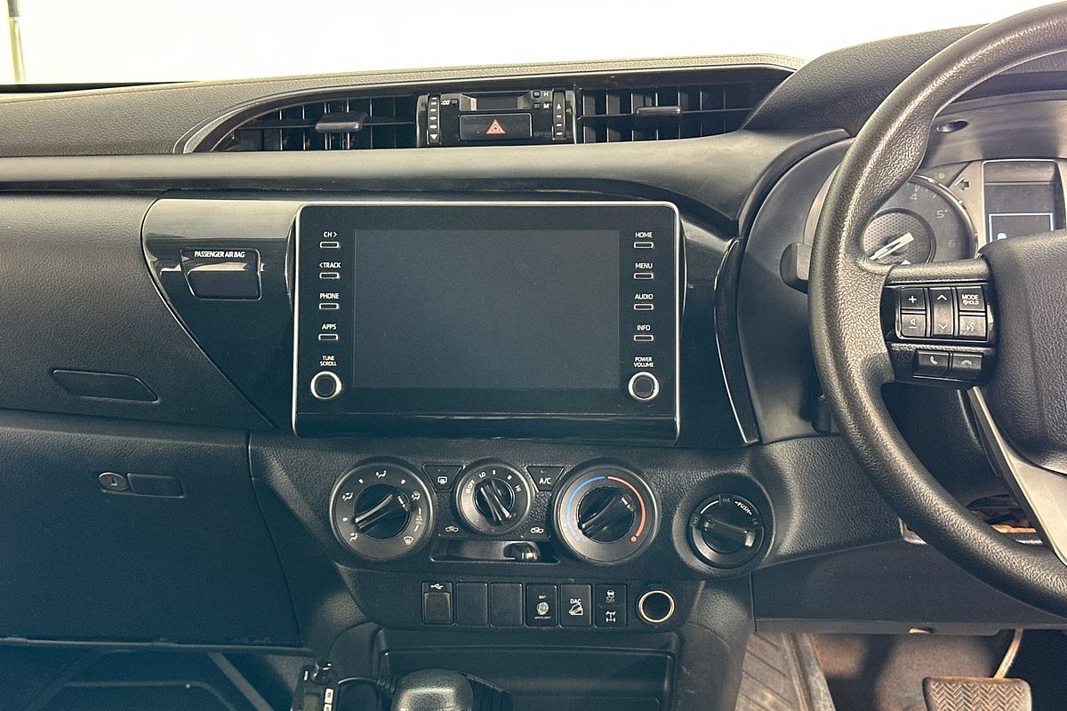 2022 Toyota HILUX SR (4x4) GUN126R 4X4