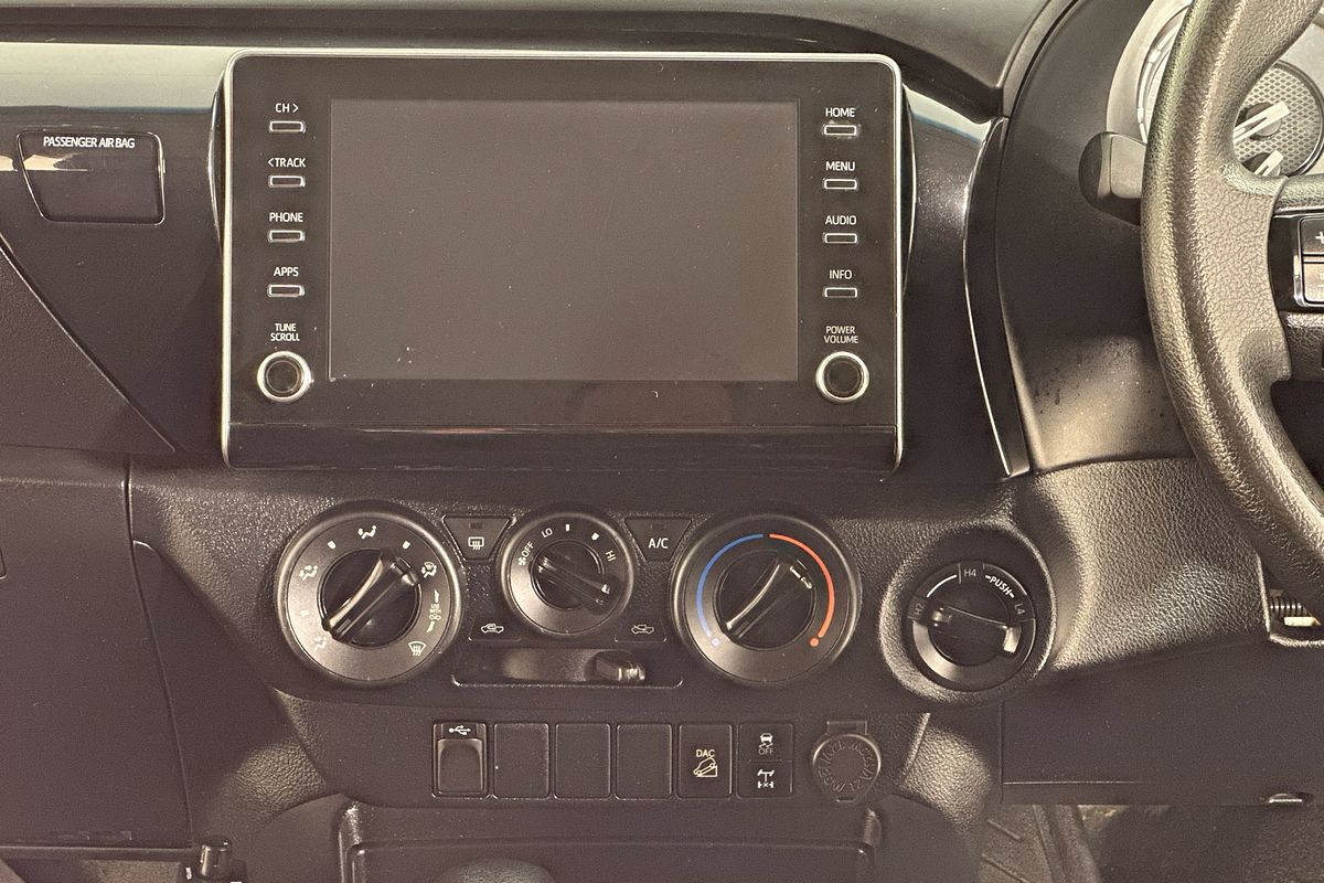 2021 Toyota HILUX SR (4x4) GUN126R 4X4