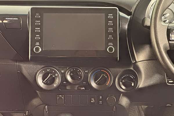 2021 Toyota HILUX SR (4x4) GUN126R 4X4
