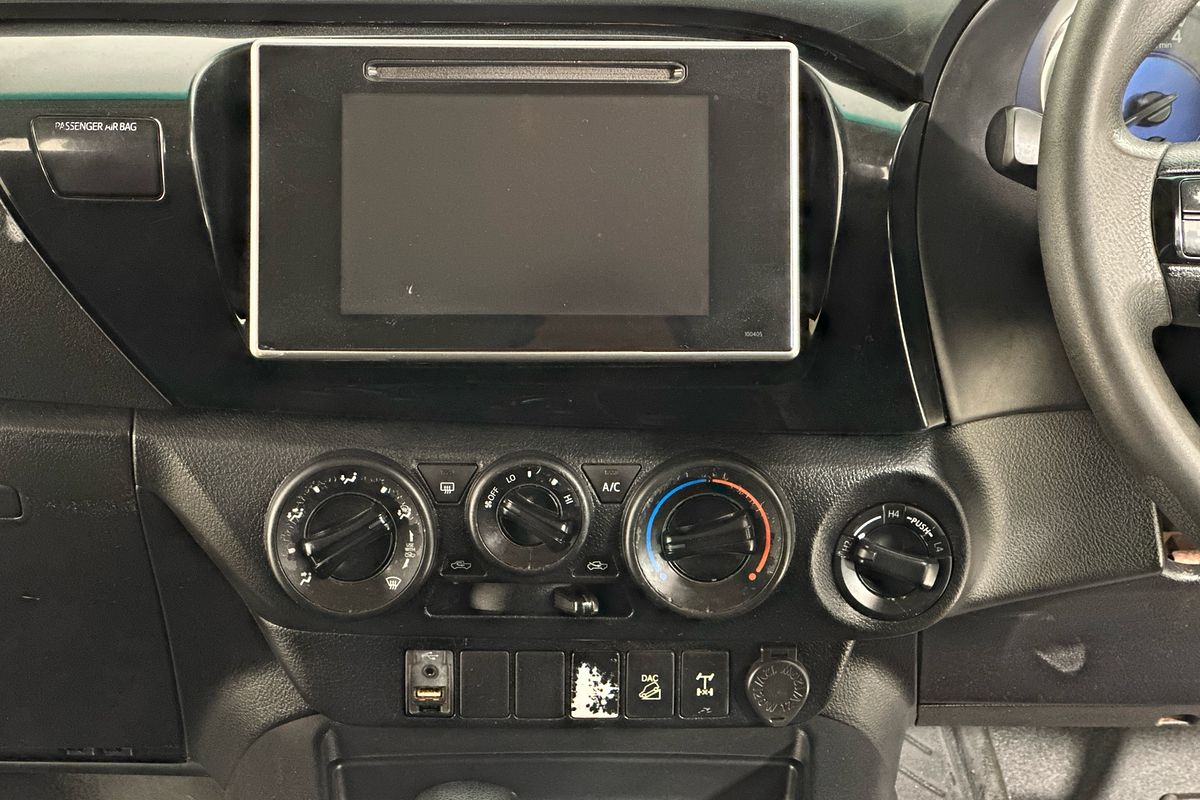 2020 Toyota HILUX SR (4x4) GUN126R MY19 UPGRADE 4X4