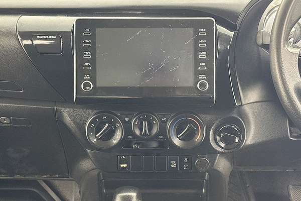 2021 Toyota HILUX SR (4x4) GUN126R 4X4