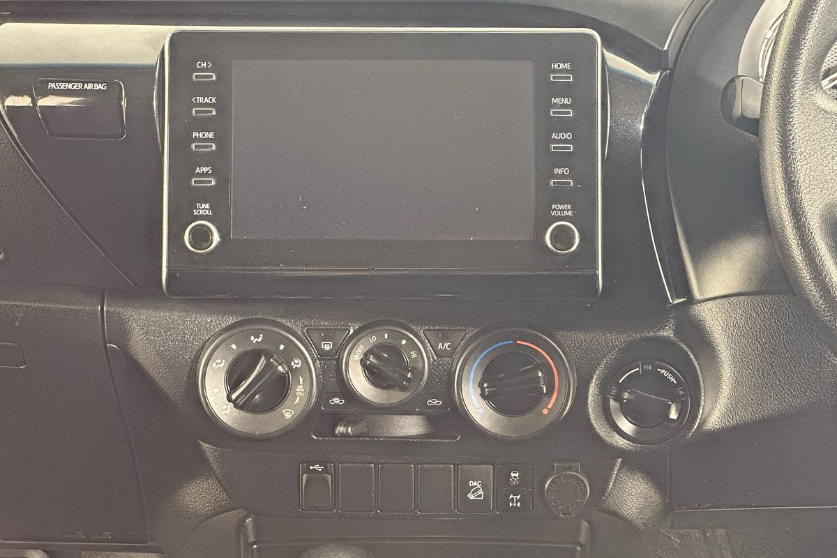 2022 Toyota HILUX SR (4x4) GUN126R 4X4