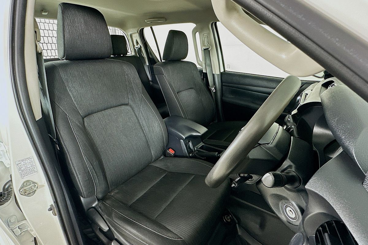 2019 Toyota HILUX SR (4x4) GUN126R MY19 UPGRADE 4X4