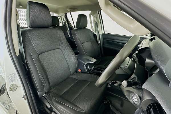 2019 Toyota HILUX SR (4x4) GUN126R MY19 UPGRADE 4X4