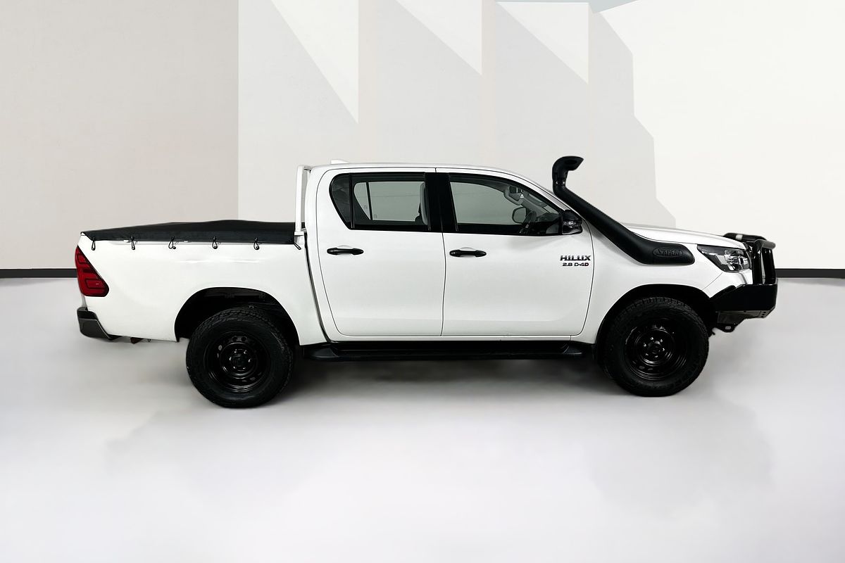 2022 Toyota HILUX SR (4x4) GUN126R 4X4