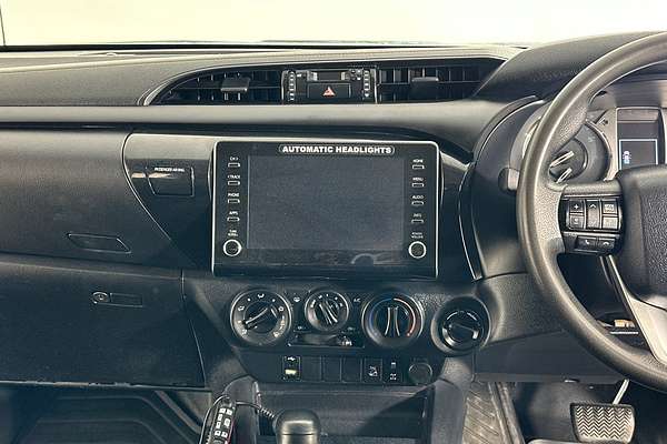 2021 Toyota HILUX SR (4x4) GUN126R FACELIFT 4X4