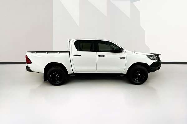 2020 Toyota HILUX SR GUN126R 4X4