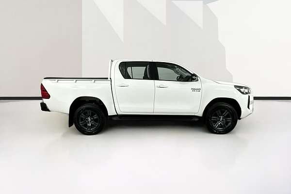 2024 Toyota HILUX SR 48V (4x4) GUN126R 4X4