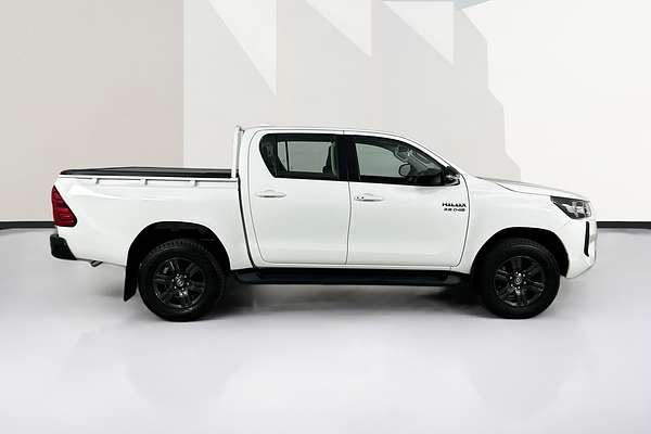 2024 Toyota HILUX SR 48V (4x4) GUN126R 4X4