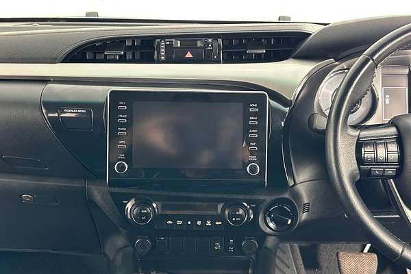 2021 Toyota HILUX SR5 (4x4) GUN126R FACELIFT 4X4