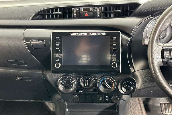 2021 Toyota HILUX SR (4x4) GUN126R FACELIFT 4X4