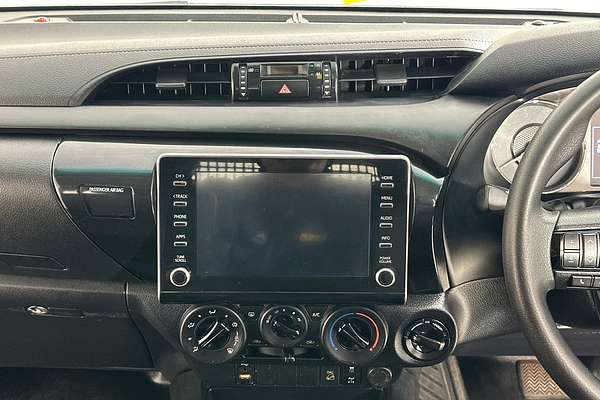 2021 Toyota HILUX SR (4x4) GUN126R FACELIFT 4X4