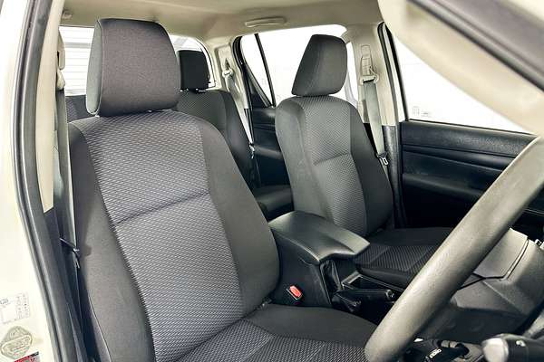 2021 Toyota HILUX WORKMATE (4x4) GUN125R FACELIFT 4X4