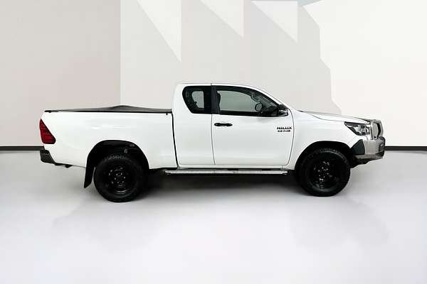 2021 Toyota Hilux SR HI-RIDER (4x2) GUN136R REAR WHEEL DRIVE
