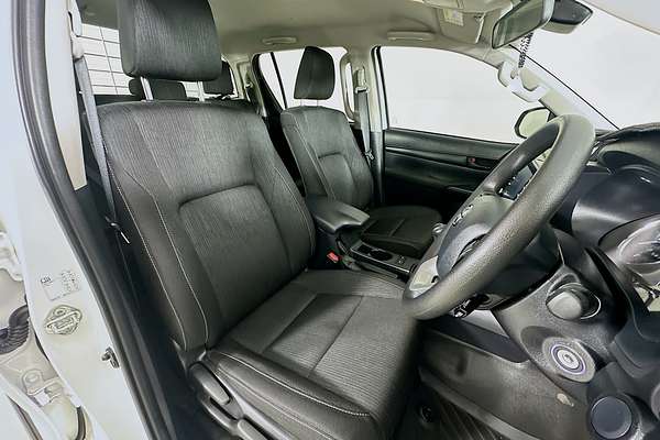 2023 Toyota HILUX SR (4x4) GUN126R 4X4