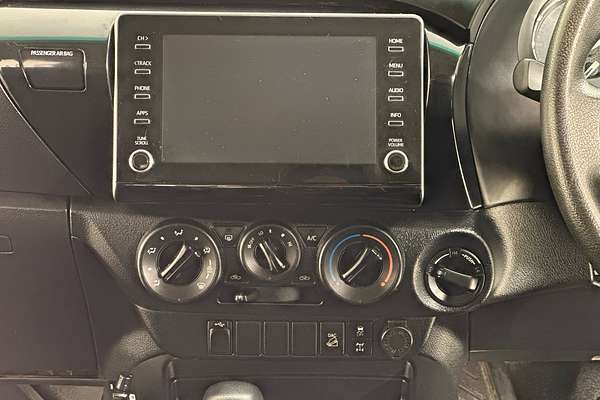 2021 Toyota HILUX SR (4x4) GUN126R FACELIFT 4X4