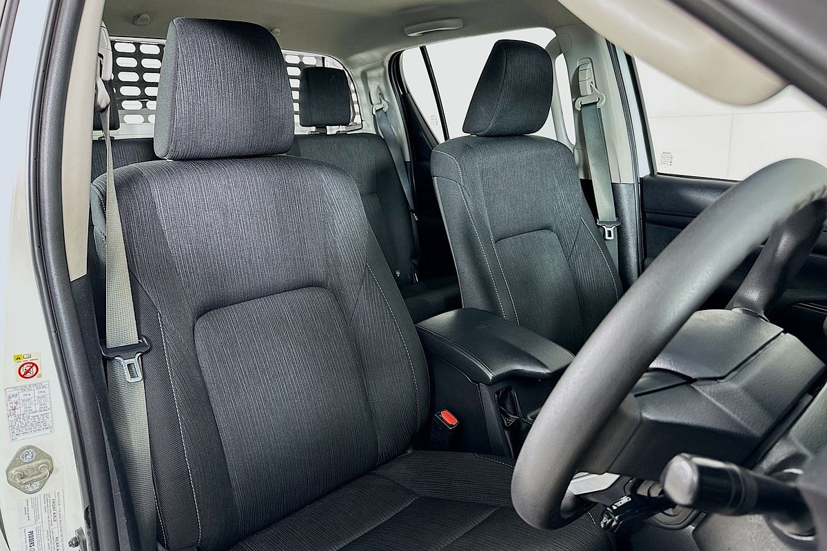 2019 Toyota HILUX SR (4x4) GUN126R MY19 UPGRADE 4X4