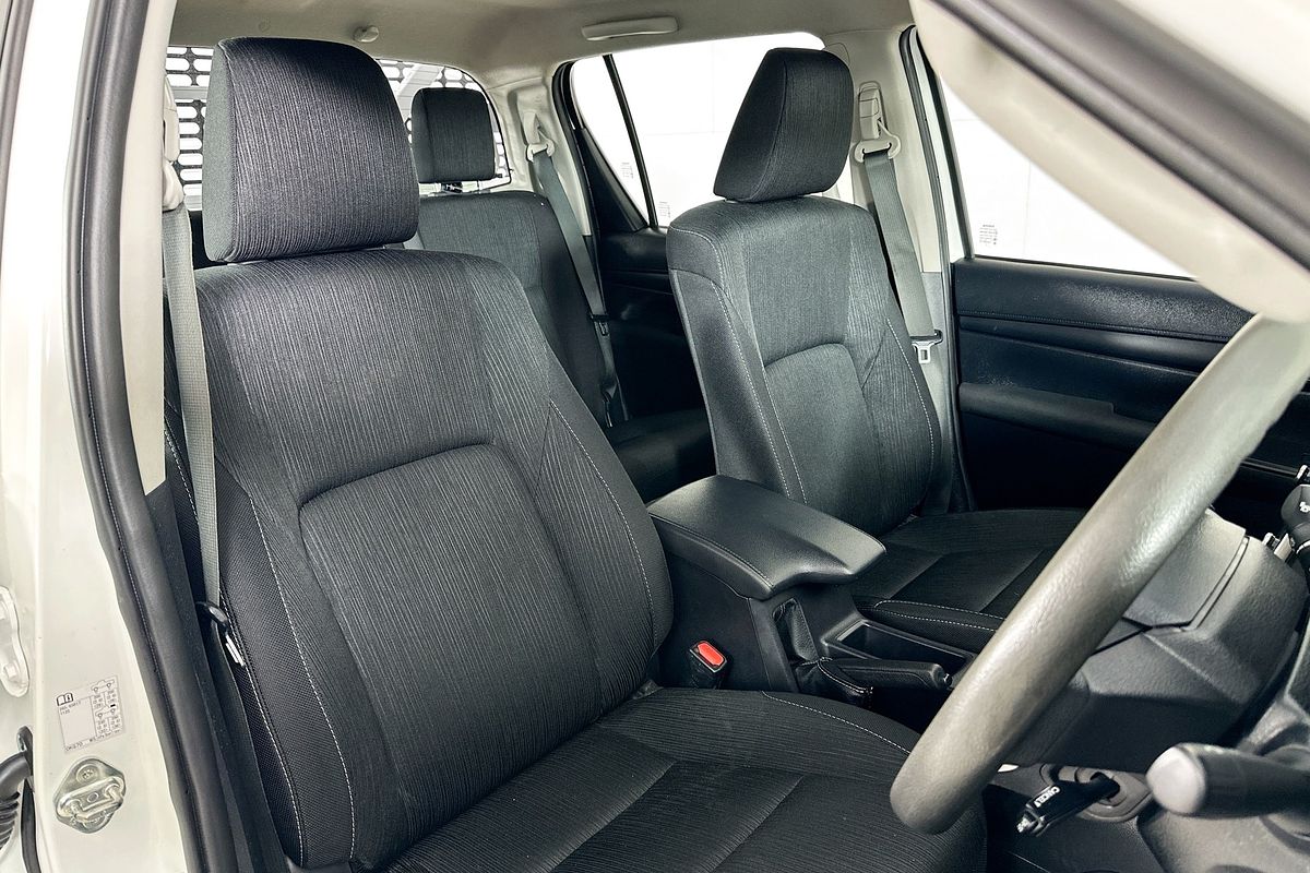 2022 Toyota HILUX SR (4x4) GUN126R 4X4