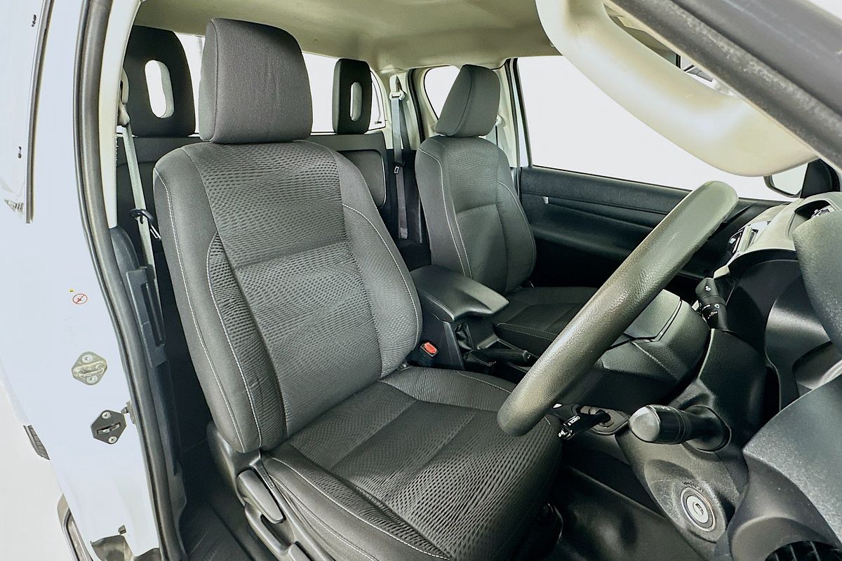 2018 Toyota Hilux SR (4x4) GUN126R MY19 4X4
