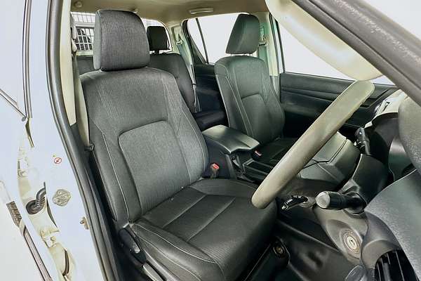 2019 Toyota HILUX SR (4x4) GUN126R MY19