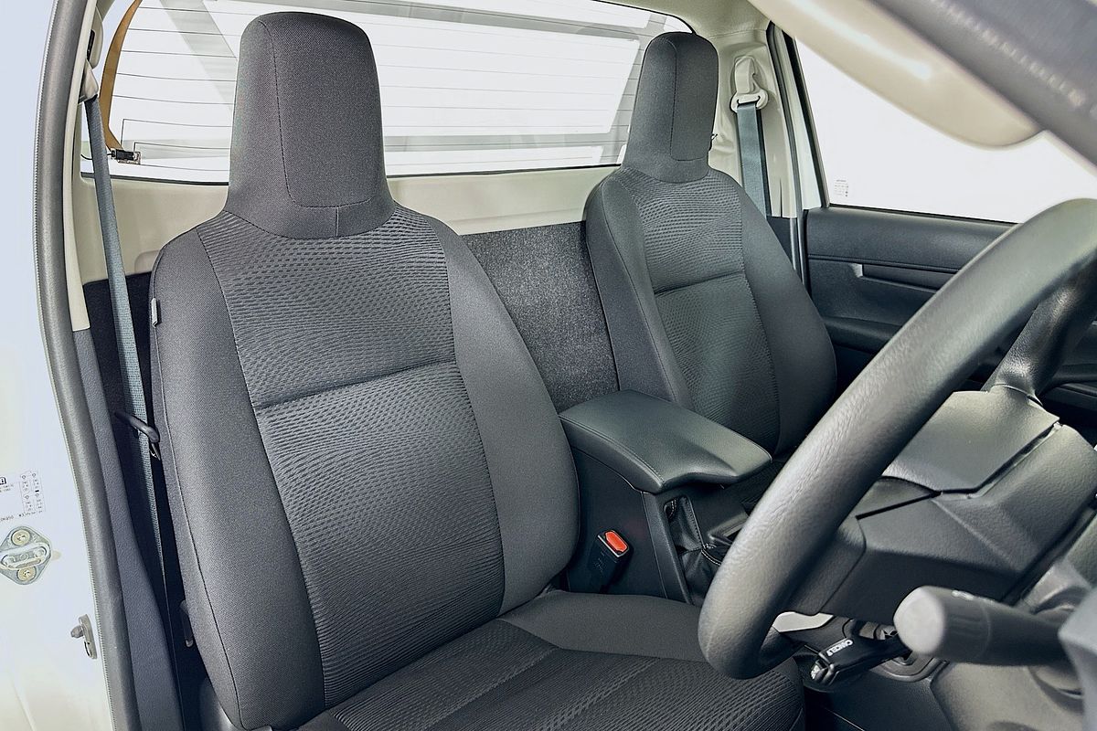 2024 Toyota HILUX SR (4x4) GUN126R 4X4