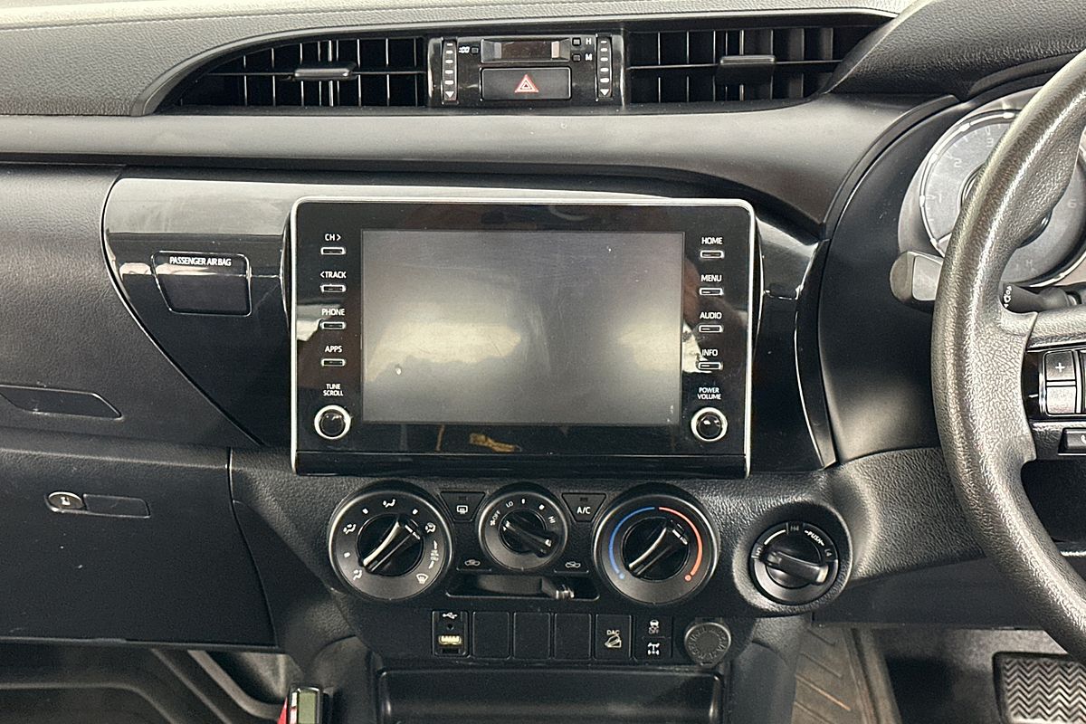 2021 Toyota HILUX SR (4x4) GUN126R 4X4