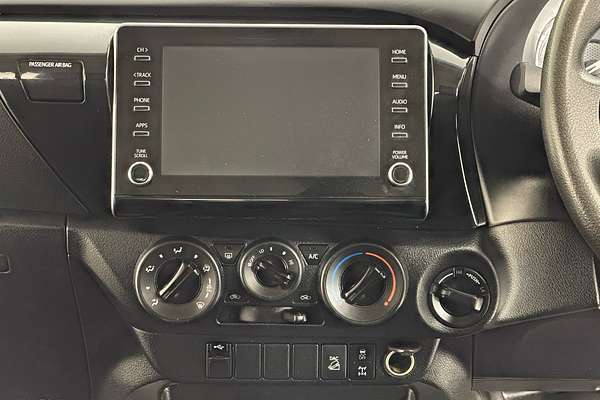 2021 Toyota HILUX SR (4x4) GUN126R 4X4