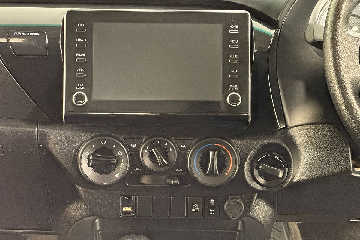 2022 Toyota HILUX SR (4x4) GUN126R 4X4