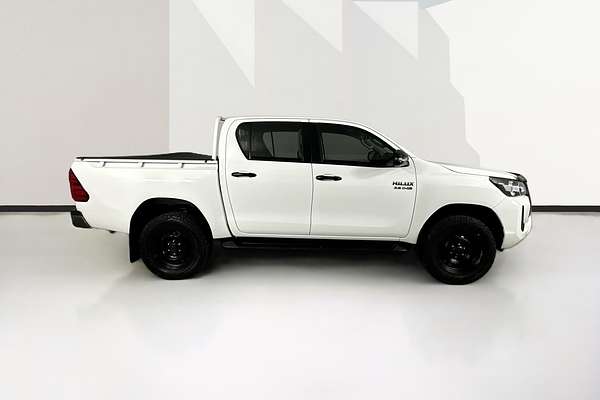 2021 Toyota HILUX SR (4x4) GUN126R 4X4