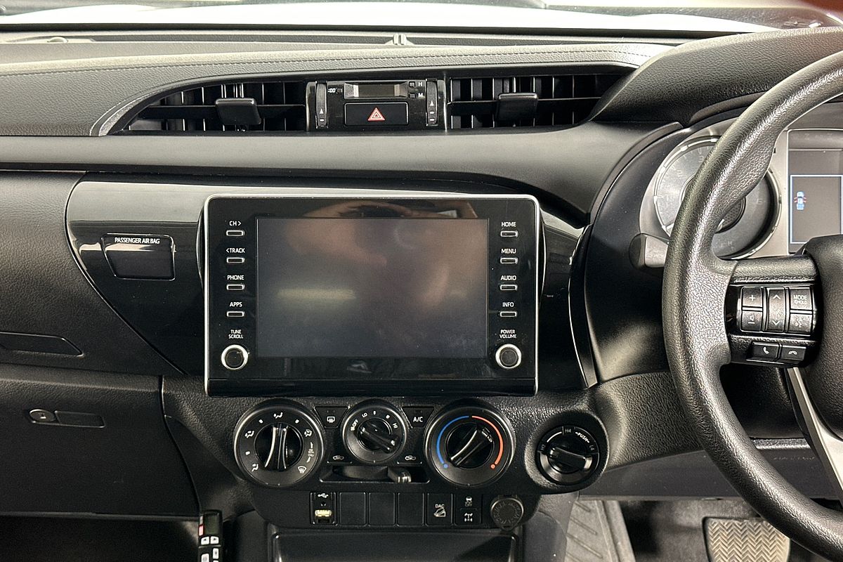 2023 Toyota HILUX SR (4x4) GUN126R 4X4